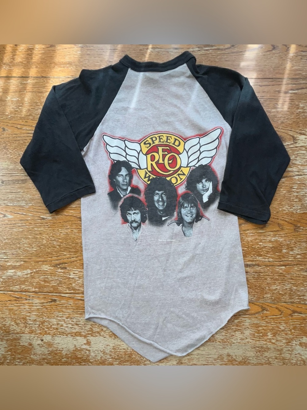 Vintage 82-83 REO Speedwagon Tour Single Stitch Baseball T-Shirt Size Small